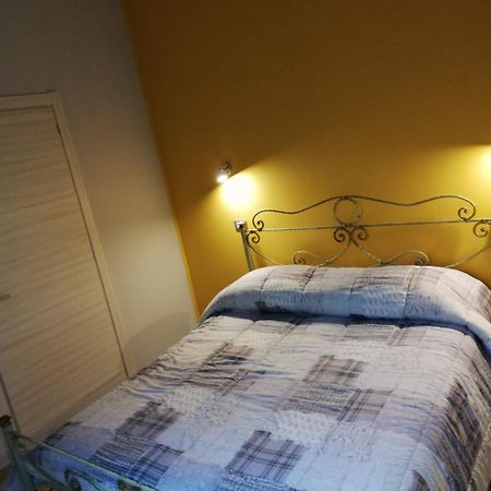 B&B Enjoy Ercolano Phòng bức ảnh