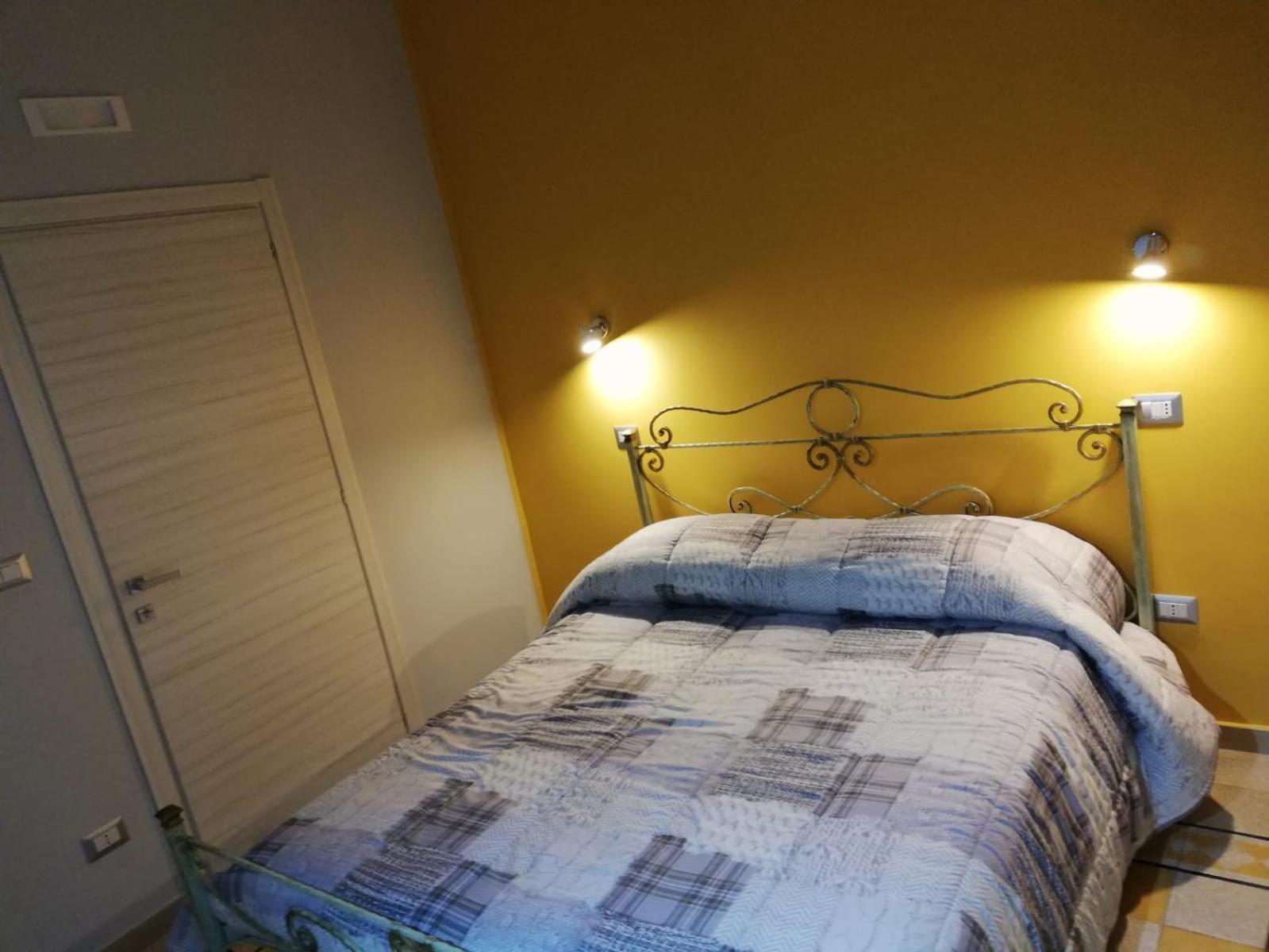 B&B Enjoy Ercolano Phòng bức ảnh